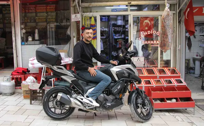 Amasyalı genç, motosikletiyle umreye gitti: "Türk denince Suudi Arabistan’da akan sular duruyor"
