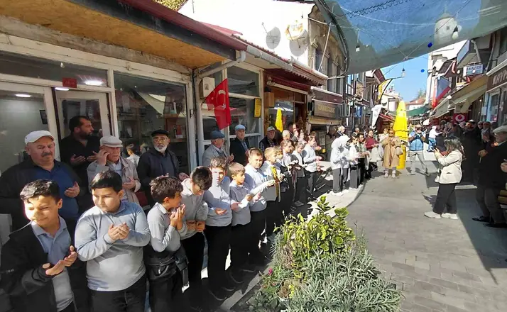 Asırlık dua geleneği sürüyor
