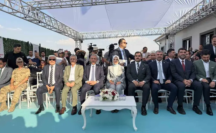 Bakan Göktaş, Mardin’de Hasan Keleşoğlu Çocuk Evleri Sitesi açılış törenine katıldı
