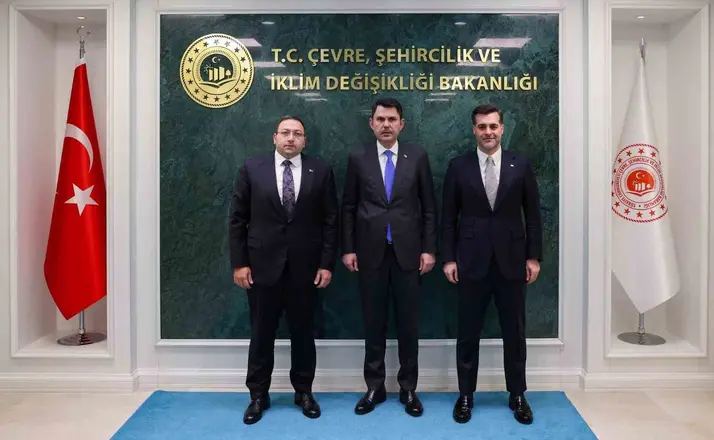 Bakan Kurum: "Üsküdar için güç birliğiyle çalışmaya devam edeceğiz"

