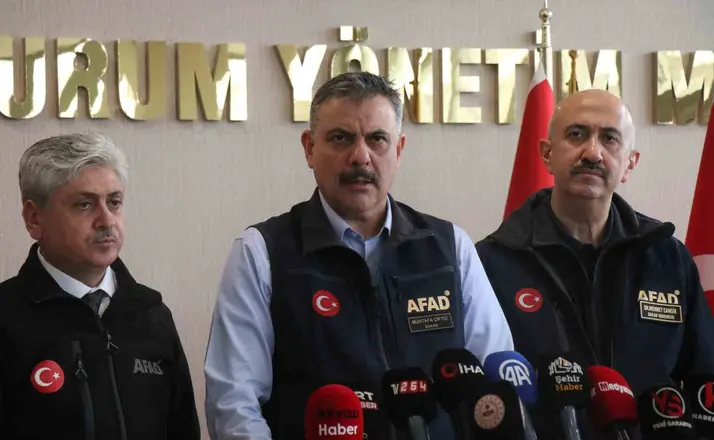 Bakan Mustafa Çiftçi: "Şu anda tehlike hala geçmiş değil"

