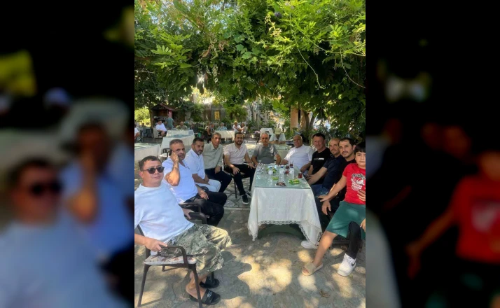 Bakan Uraloğlu Marmaris’te yolları inceledi, vatandaşlarla bir araya geldi