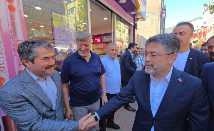 Bakan Yumaklı, AK Parti Karabük teşkilatını ziyaret etti 