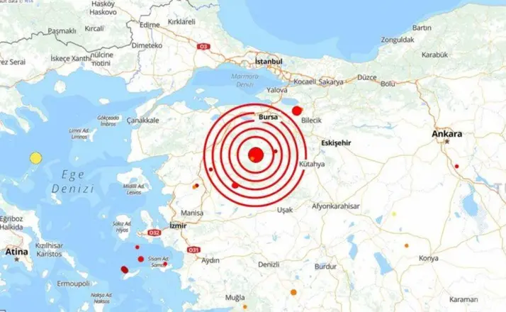 Balıkesir Sındırgı'da 4.9 büyüklüğünde deprem