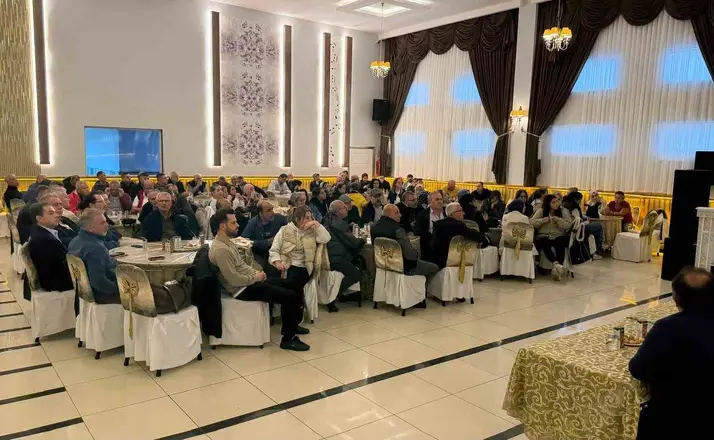 Bandırma’da okul servis şoförleri ve rehber personele trafik güvenliği eğitimi
