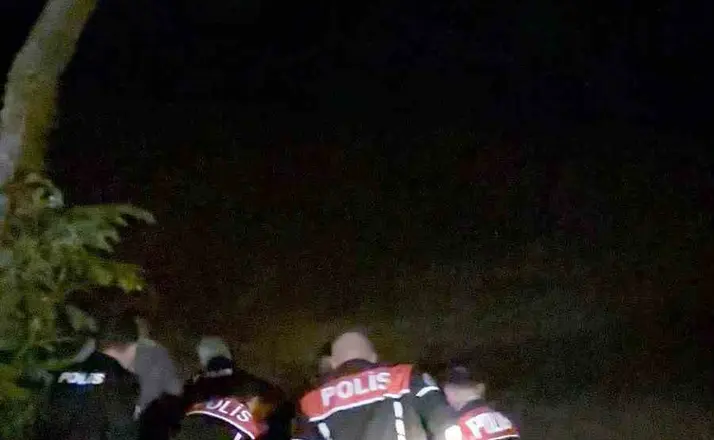Bartın’da suya atlayan şahsı ekipler kurtardı
