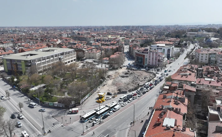 Başkan Altay 8 binada yıkım çalışmalarını tamamladıklarını açıkladı