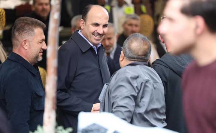 Başkan Altay bayram öncesi şehir merkezinde esnafı ziyaret etti