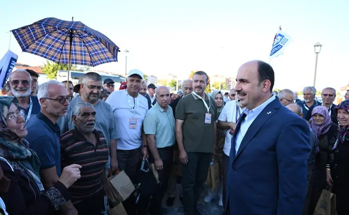 Başkan Altay “Hatırdan Hatıraya Kültür Turlarına” katılan emeklilere teşekkür etti