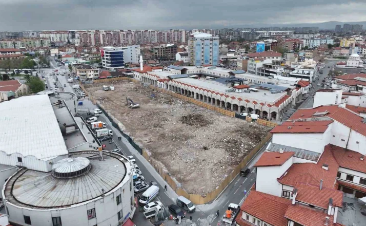 Başkan Altay, Konya’ya değer katacak dönüşümde yıkım çalışmasının tamamlandığını açıkladı