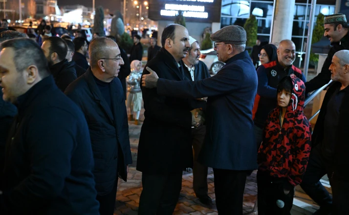 Başkan Altay Ve Başkan Kavuş Konyalıların İlk Teravih Namazı Heyecanına Ortak Oldu