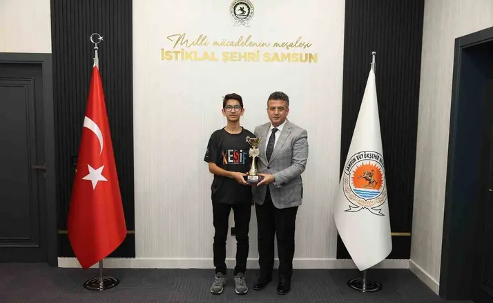 Başkan Doğan’dan Türkiye Dron Şampiyonu Yiğit’e tebrik
