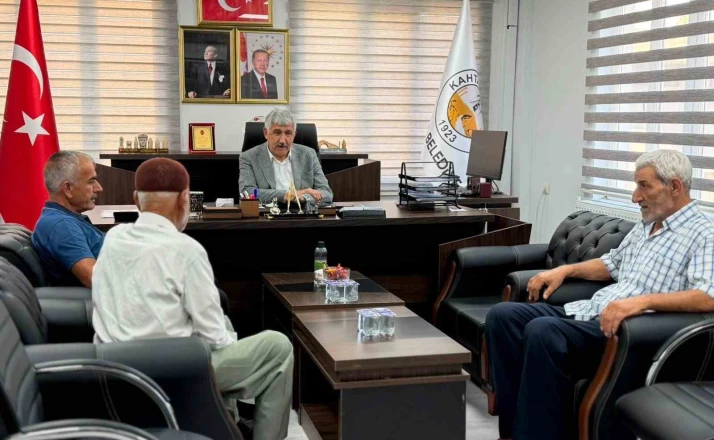Başkan Hallaç: "Kapımız da gönlümüz de halkımıza açık" 