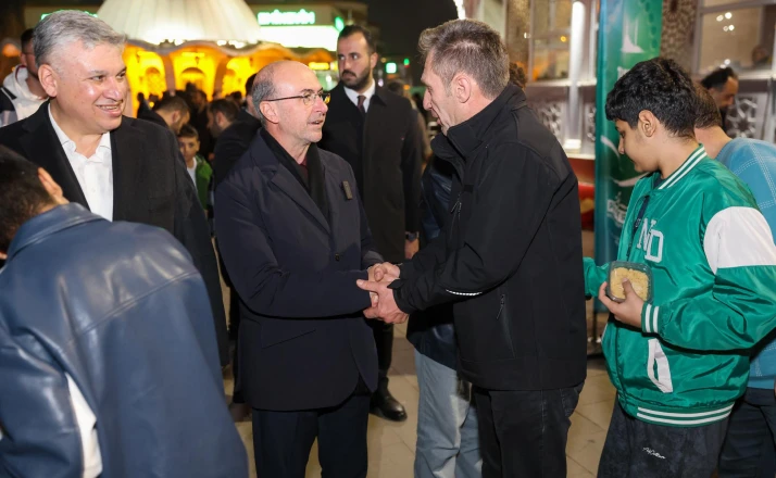 Başkan Pekyatırmacı Kadir Gecesi’nde vatandaşlarla buluştu