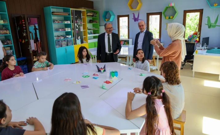Başkan Pekyatırmacı ve Kaymakam Candan okul dışı öğrenme ortamlarını gezdi