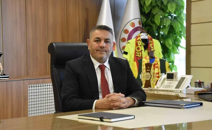 Başkan Sadıkoğlu: "Çimento Fabrikası projemizin ilk ruhsatını aldık şehrimize hayırlı olsun"
