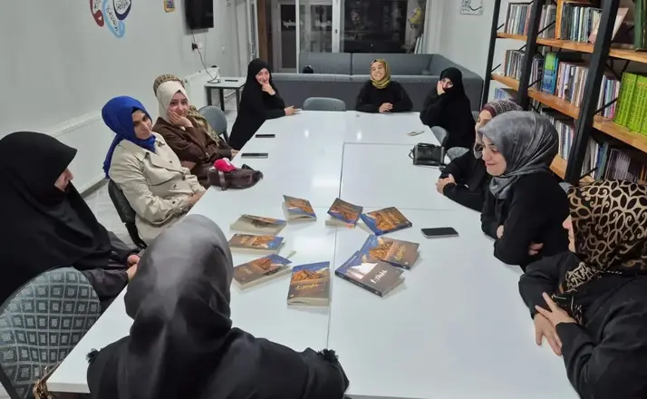 Bayburt’ta kadınların katılımıyla kitap tahlili yapıldı
