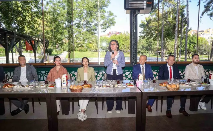 Belediye Başkan Vekili Terekeci Özkan, zabıta personelleriyle bir araya geldi
