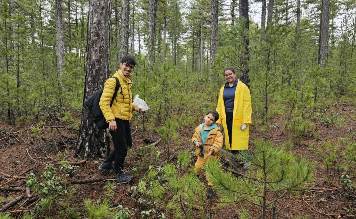 Beyşehir’de doğa tutkunları hem yürüyüş hem de kuzugöbeği için buluştu