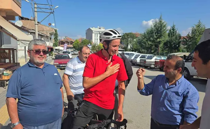 Bisikletle dünya turuna çıkan Avustralyalı gezginin Türk hayranlığı: "Siz inanılmazsınız"
