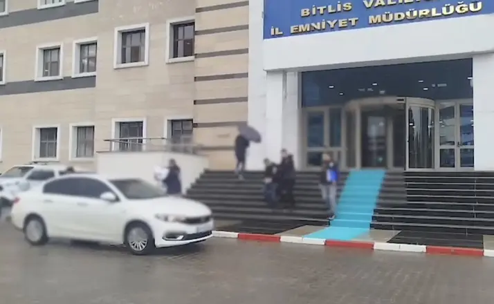 Bitlis merkezli 4 ilde yasa dışı bahis operasyonu: 5 tutuklama
