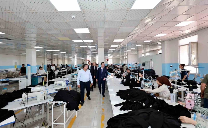 Bitlis Valisi Karakaya Güroymak’ta incelemelerde bulundu 