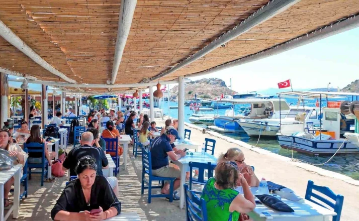 Bodrum Belediyesi’nin kafeleri yazın buluşma noktası oldu 