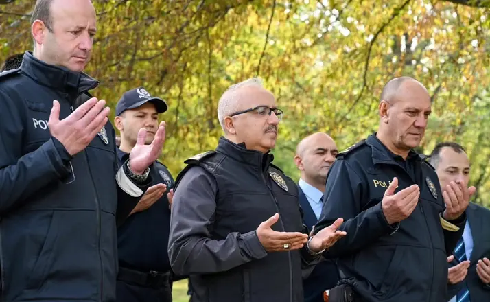 Bolu polisinin yeni araçları dualarla hizmete alındı
