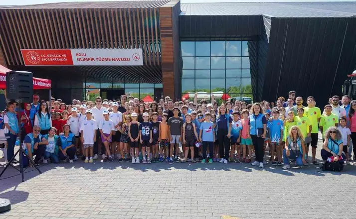 Bolu’da triatlon heyecanı: 155 sporcu kıyasıya yarıştı
