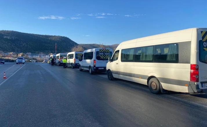 Bozkır’da okul servislerine denetim
