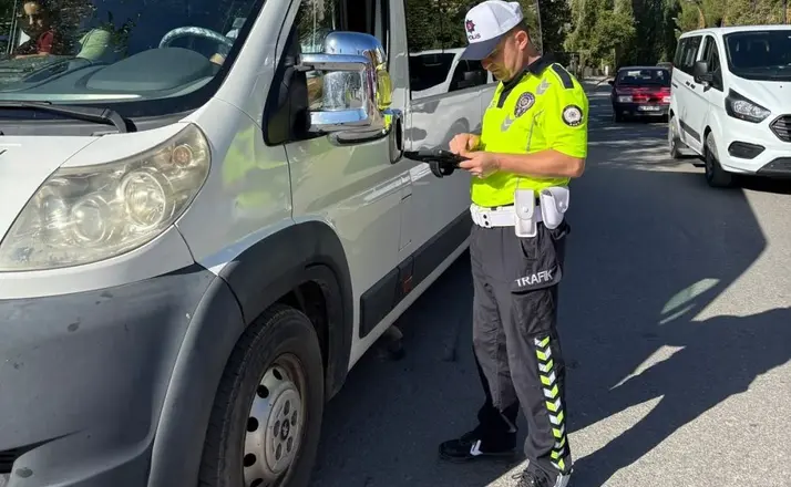 Bozkır'da okul ve çevrelerinde asayiş ile trafik güvenliği denetimi