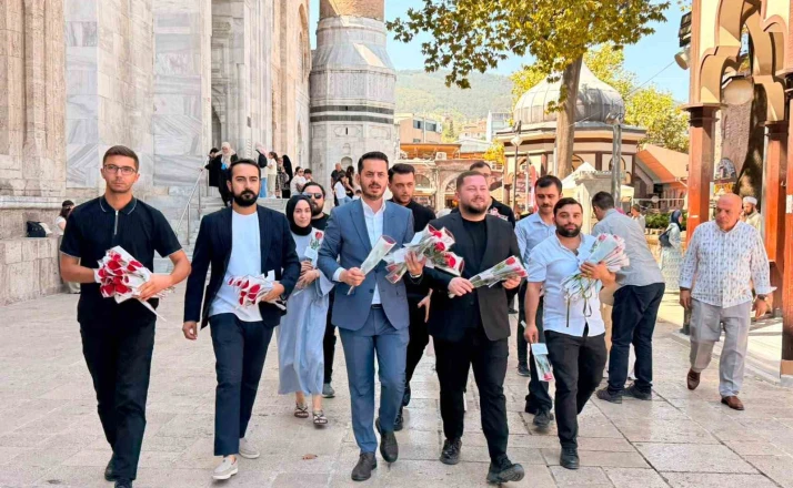 Bursa’da Ak Partili gençlerden anlamlı program 