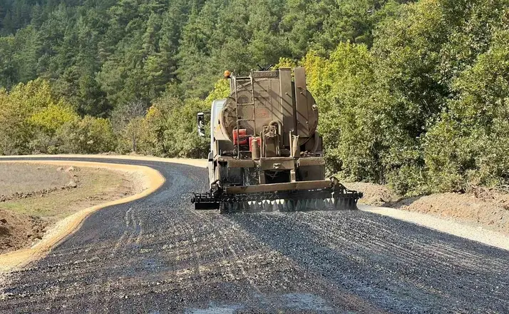 Büyükşehir, Osmangazi’de 10 kilometrelik yolu yeniledi
