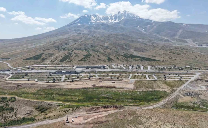 Büyükşehir’den, Erciyes’te yeni sezon öncesi dev seferberlik 
