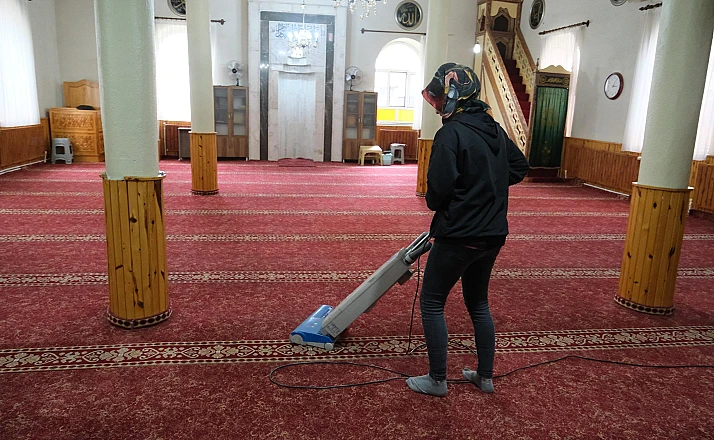 Camilerde Ramazan Temizliği