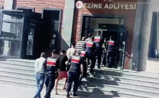 Çanakkale’de göçmen kaçakçılığı operasyonlarında 59 düzensiz göçmen yakalandı, 4 organizatör tutuklandı 
