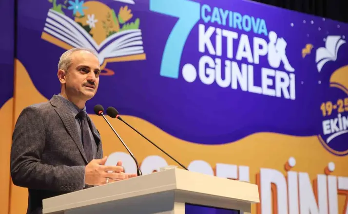 Çayırova’da kitap şöleni başladı
