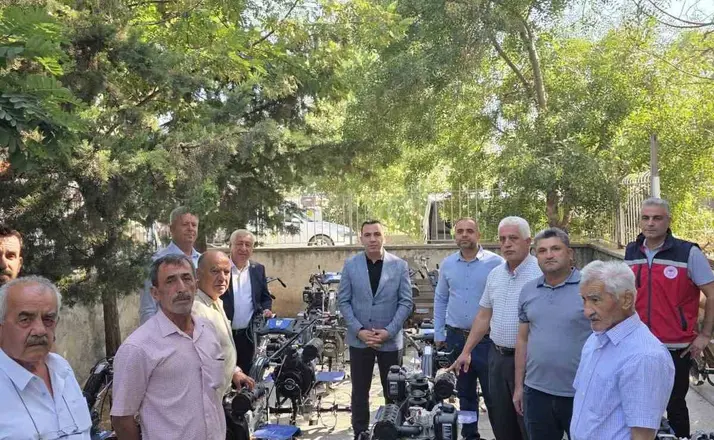 Çiftçilere hibe destekli tarım aletleri dağıtıldı
