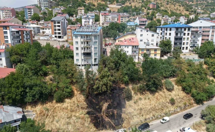 Çocukların torpil oyunu yangınla sonuçlandı: İtfaiye büyümeden söndürdü 