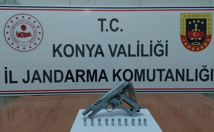 Çok sayıda silah ve silah parçası ele geçirildi: 1 kişi tutuklandı