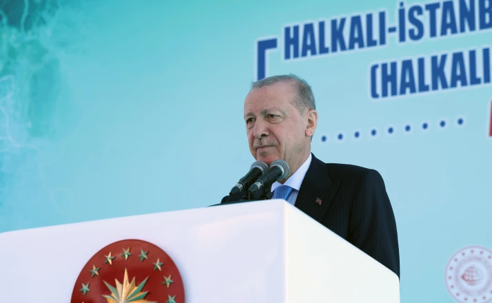Cumhurbaşkanı Erdoğan: "İstanbul'u kaderine terk etmemekte kararlıyız"