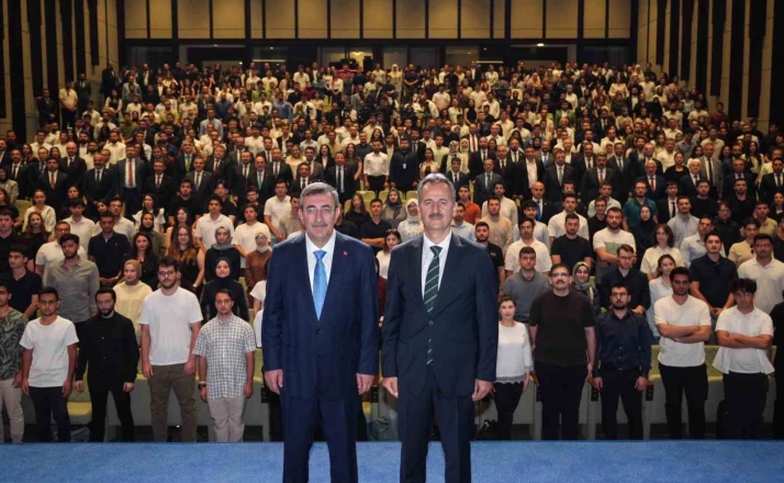 Cumhurbaşkanı Yardımcısı Yılmaz: "Savunma sanayiinde hedefimiz en kısa sürede ülkemizi ilk 10 ihracatçı ülke arasına sokmak" 
