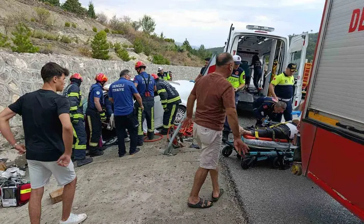 Denizli’de feci kaza: 2 arkadaş hayatını kaybetti
