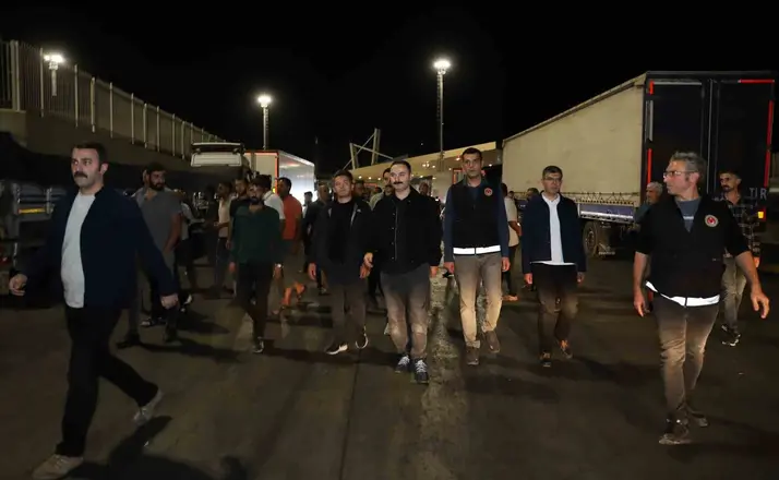 Doğubayazıt Kaymakamı Ayvat’tan Gürbulak Gümrük Kapısı’na gece denetimi
