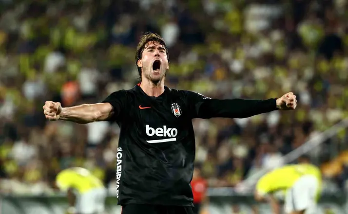 Dusan Vlahovic, derbiyi boş geçmedi
