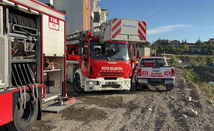 Düzce’de ev yangını ekiplerin müdahalesi ile söndürüldü
