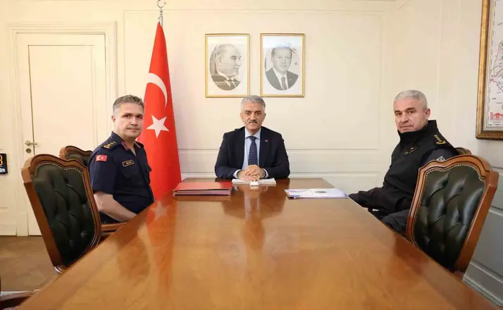 Düzce’de güvenlik ve asayiş toplantısı gerçekleştirildi
