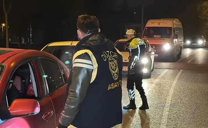 Düzce’de polis ekipleri kuş uçurtmuyor
