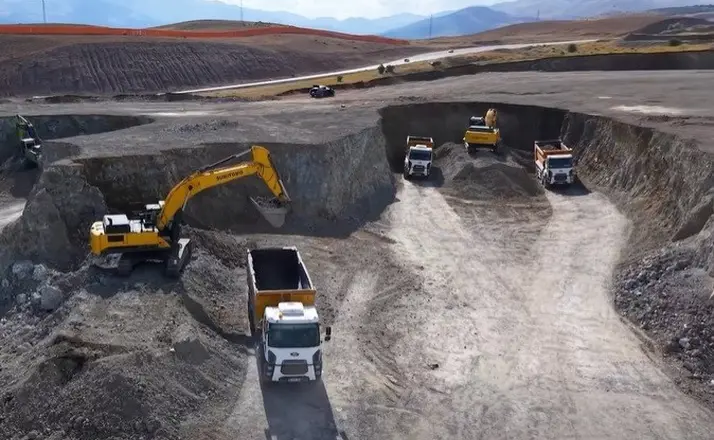 Erzincan’da Tarıma Dayalı İhtisas Besi OSB ile hayvancılıkta modern üretim hedefleniyor
