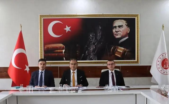 Erzurum Adliyesi’nde kritik zirve: Suç örgütlerine ve yasa dışı bahse geçit yok
